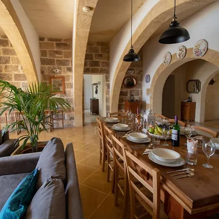 Bebbuxa Hébergement de vacances Għarb